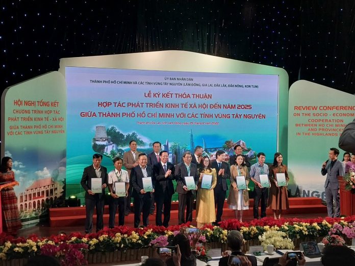 z4133862134418_59049cfcc3c915f075a477483724a2a0